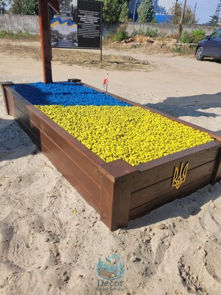 Надгробок дерев&rsquo;яний світлий горіх 180х75х35см 01 фото