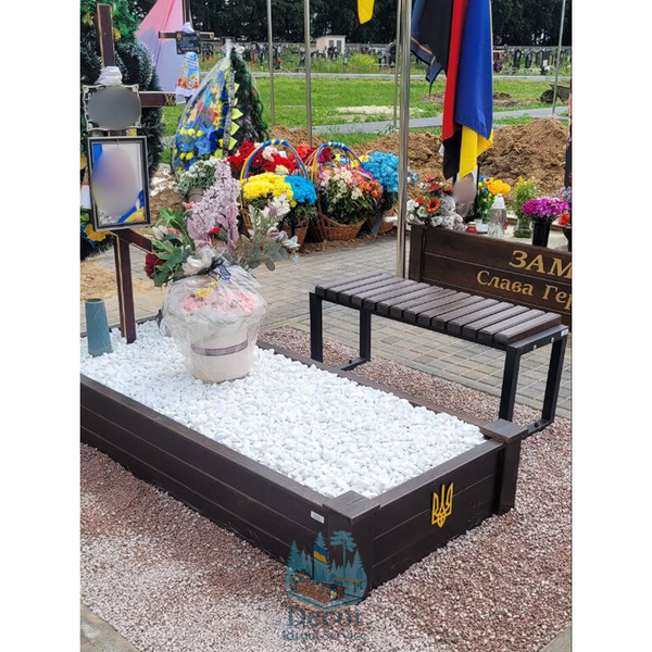 Надгробок дерев&rsquo;яний темний венге 180х75х35см 02 фото