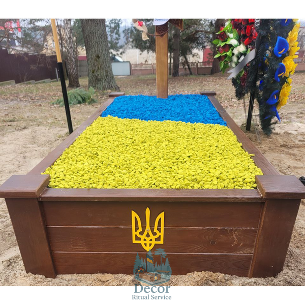 Надгробок дерев&rsquo;яний світлий горіх 180х75х35см 0123 фото