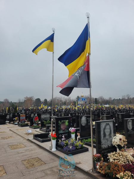 Флагшток із нержавіючої сталі 4 метри, під анкера. Розбірний. З системою підіймання прапору. Прапор України 140*90 см в подарунок! 1013 фото